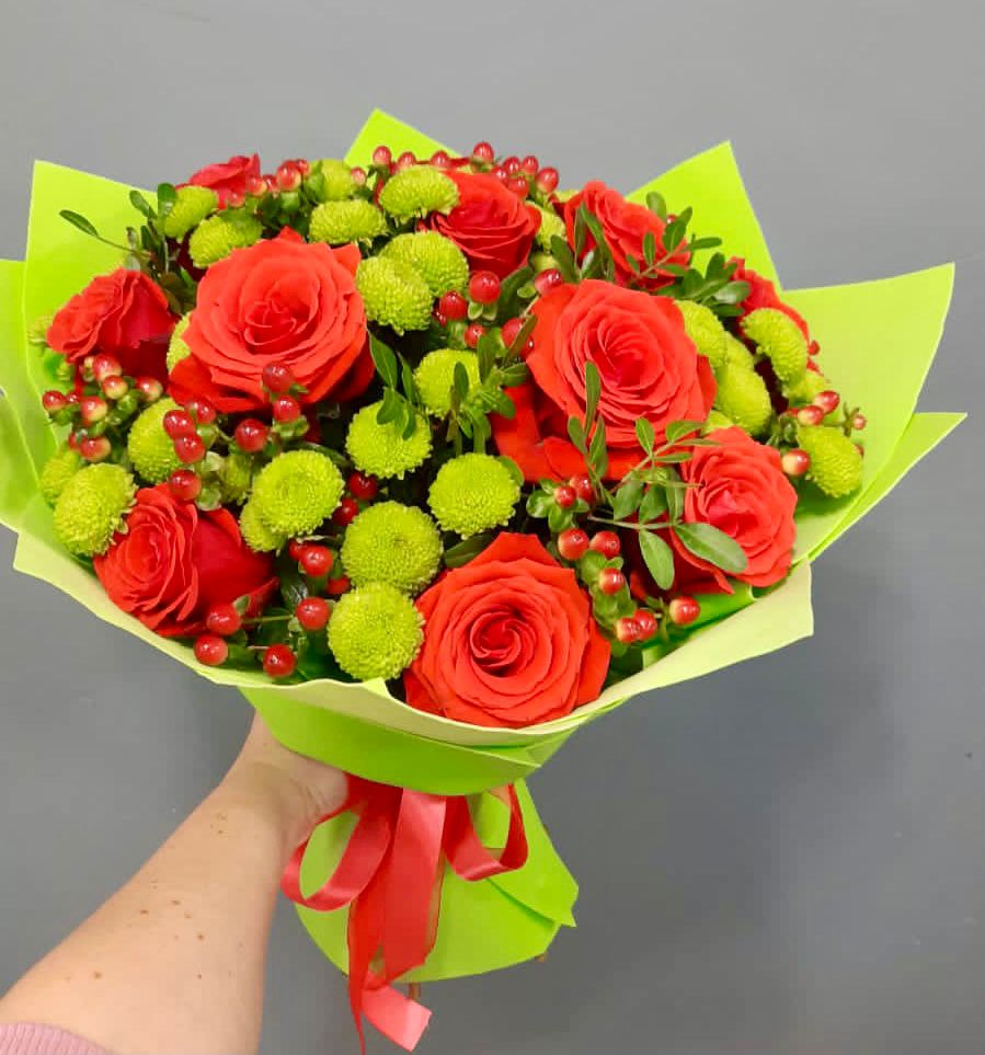 Букет цветов из: Хризантемы и Розы в Онохой