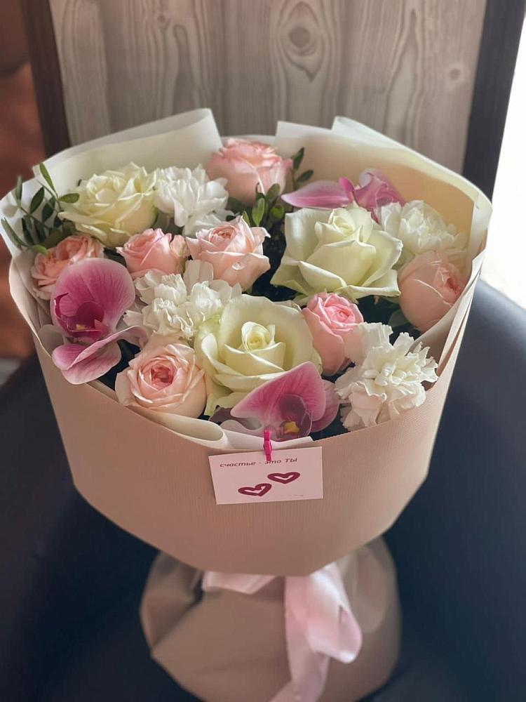 Букет цветов из: Орхидеи, Розы и Гвоздики в Онохой