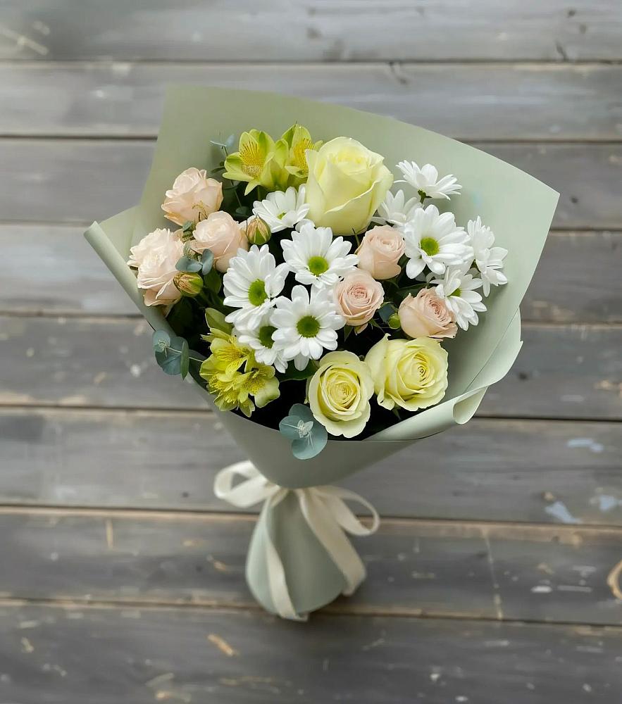 Букет цветов из: Альстромерии, Розы и Хризантемы в Онохой