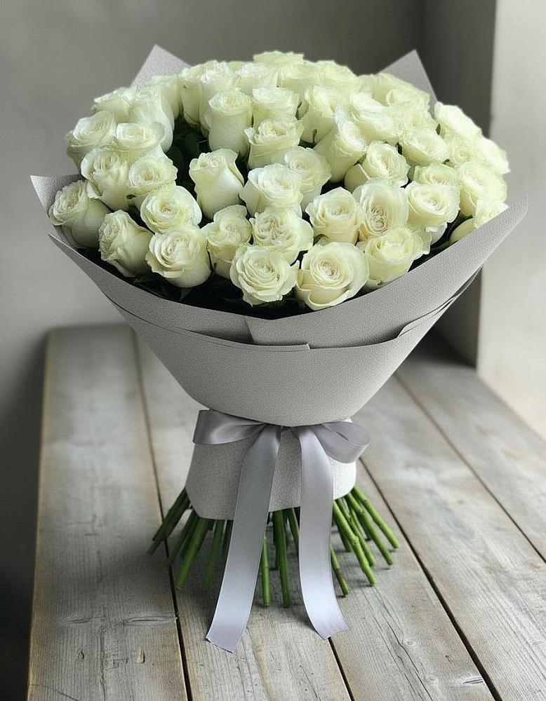 Букет 35 Белых роз в Онохой