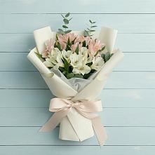 Букет цветов из:  Альстромерии в Онохой