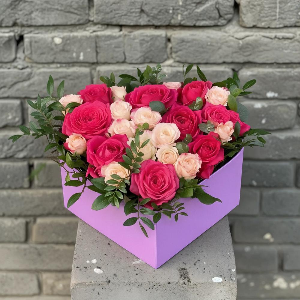 Цветочная композиция из Розы в коробке в Онохой