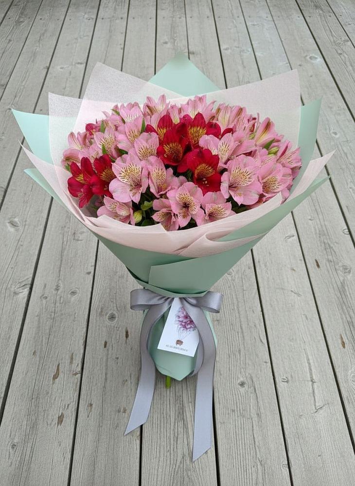 Букет цветов из: Альстромерии в Онохой