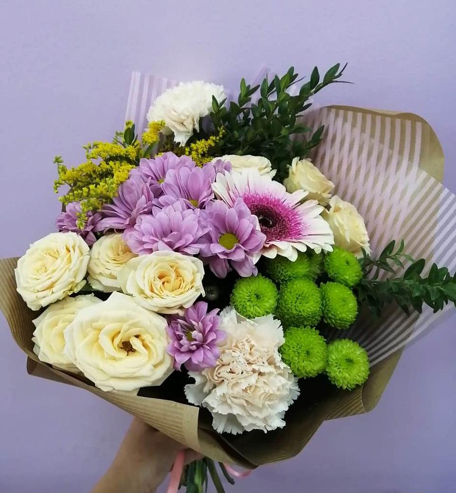 Букет цветов из: Хризантемы, Розы, Гвоздики и Герберы в Онохой