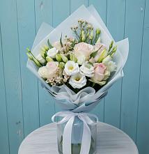 Букет цветов из:  Розы и Лизиантусы в Онохой