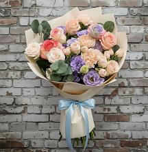 Букет цветов из:  Розы, Лизиантусы и Гвоздики в Онохой