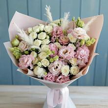 Букет цветов из:  Альстромерии и Розы в Онохой